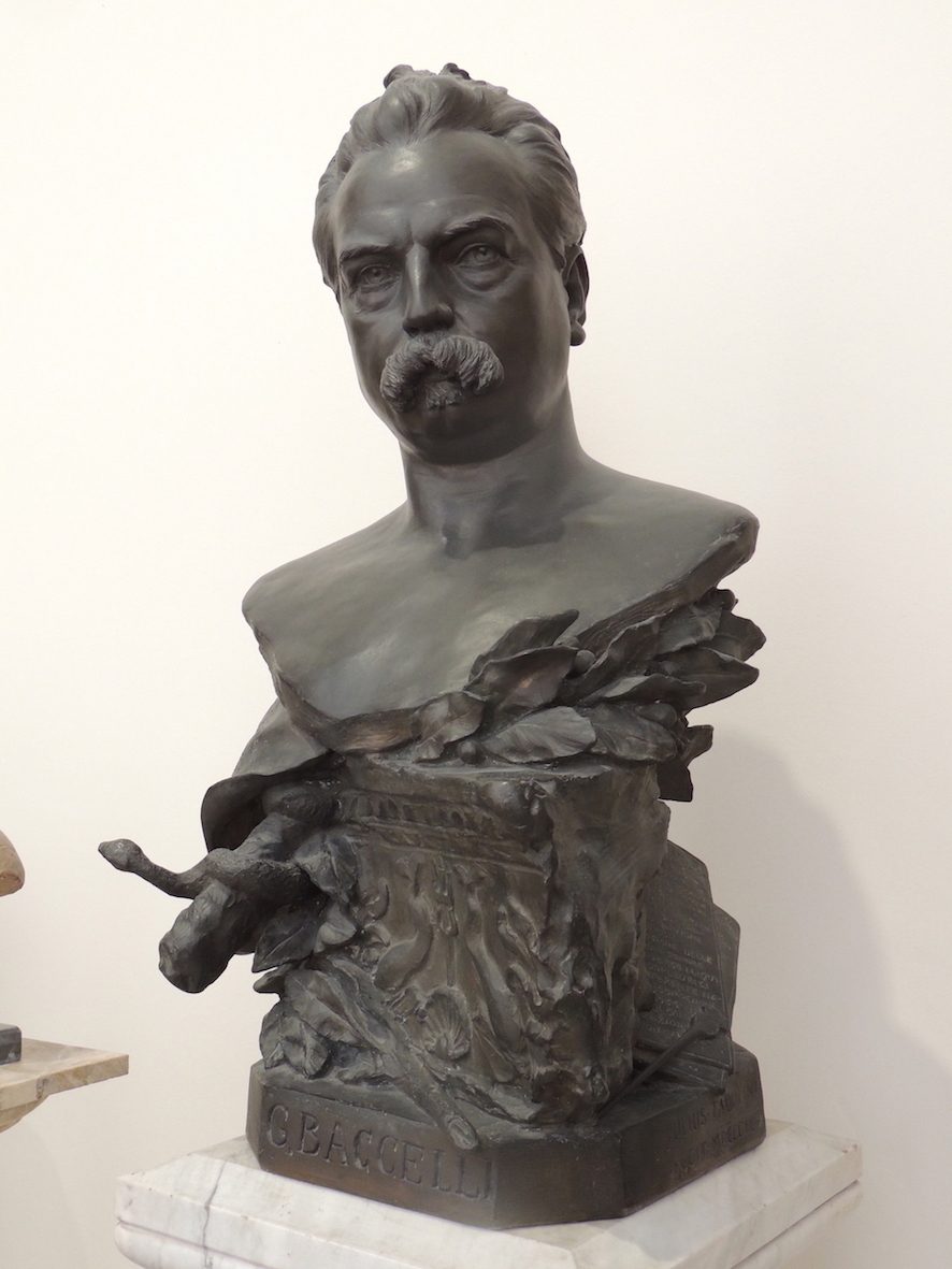 Guido%20Baccelli%27s%20bronze%20bust%20-%2003.JPG